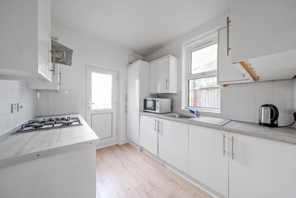 4 bed Mid Terraced House for rent in Merton. From Kinleigh Folkard & Hayward - Sales - Tooting
