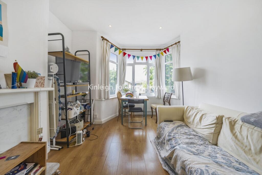 4 bed 1st Floor Flat for rent in Streatham. From Kinleigh Folkard & Hayward - Sales - Tooting