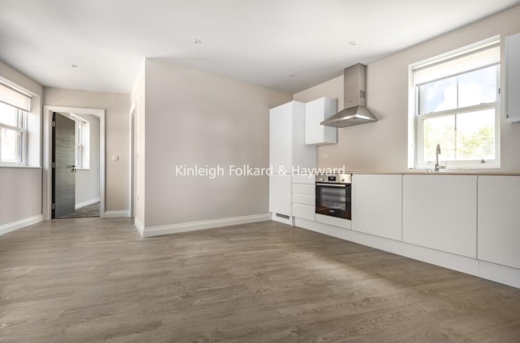 1 bed 1st Floor Flat for rent in Mitcham. From Kinleigh Folkard & Hayward - Sales - Tooting 1 bed 1st Floor Flat for rent in Mitcham. From Kinleigh Folkard & Hayward - Sales - Tooting
