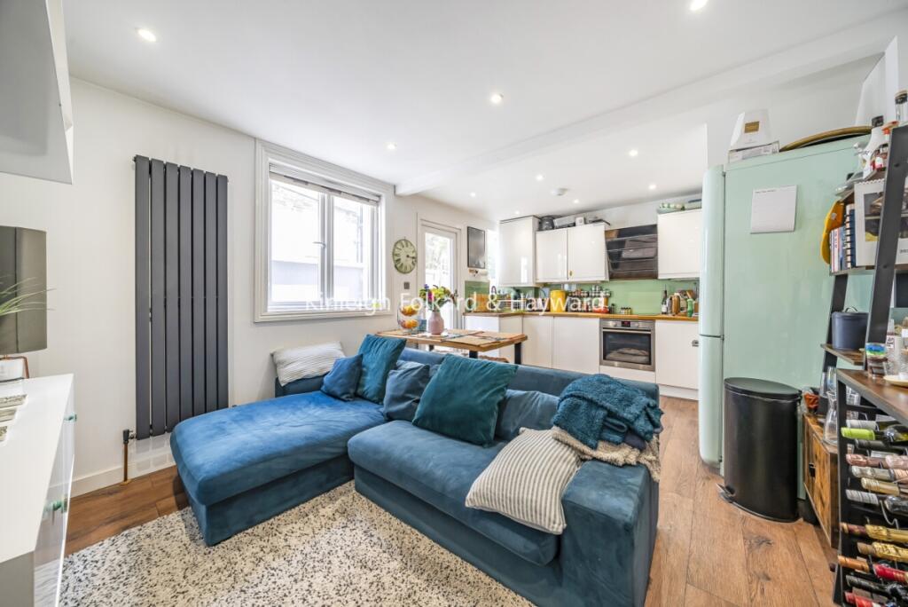 2 bed 1st Floor Flat for rent in Merton. From Kinleigh Folkard & Hayward - Sales - Tooting