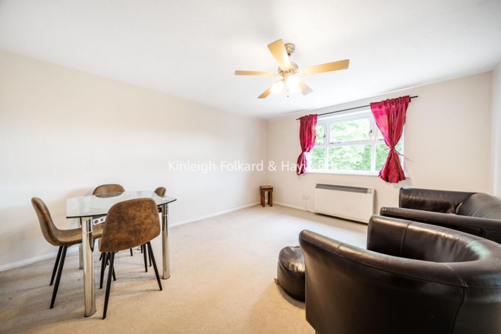 2 bed 1st Floor Flat for rent in London. From Kinleigh Folkard & Hayward - Sales - Tooting