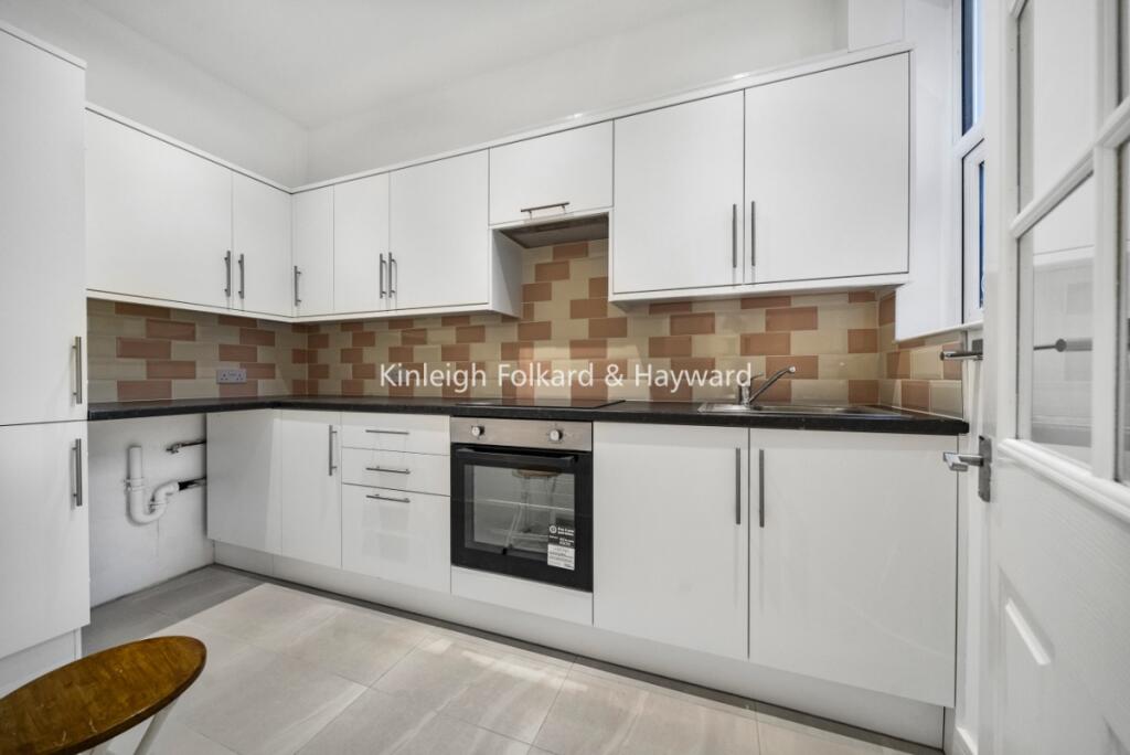 1 bed 1st Floor Flat for rent in Merton. From Kinleigh Folkard & Hayward - Sales - Tooting