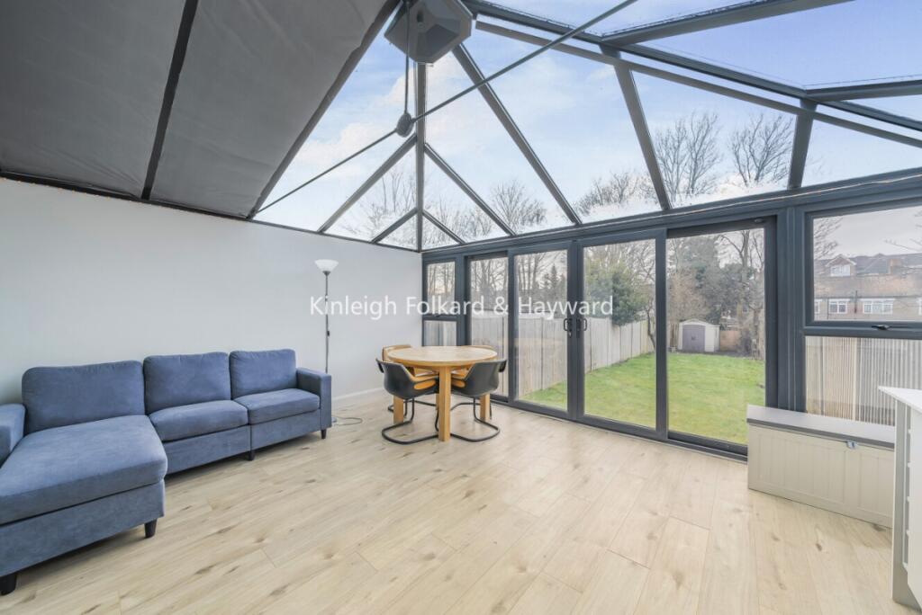 3 bed Detached for rent in Streatham. From Kinleigh Folkard & Hayward - Sales - Tooting 3 bed Detached for rent in Streatham. From Kinleigh Folkard & Hayward - Sales - Tooting