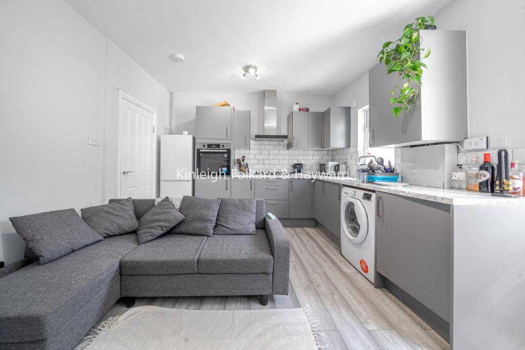 3 bed Not Specified for rent in London. From Kinleigh Folkard & Hayward - Sales - Tooting