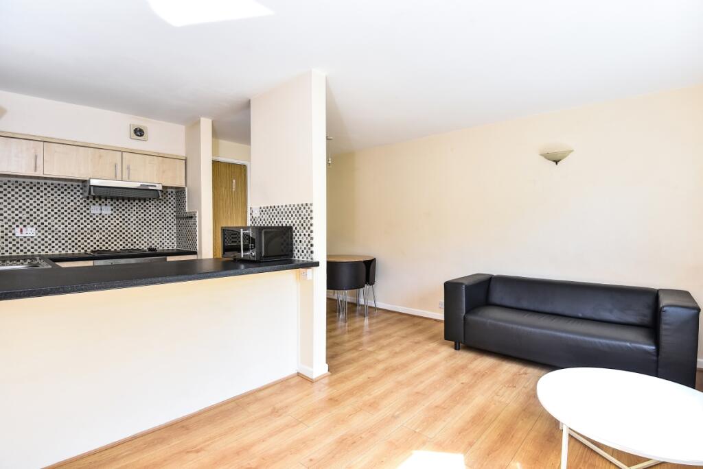 1 bed 1st Floor Flat for rent in London. From Kinleigh Folkard & Hayward - Sales - Tooting