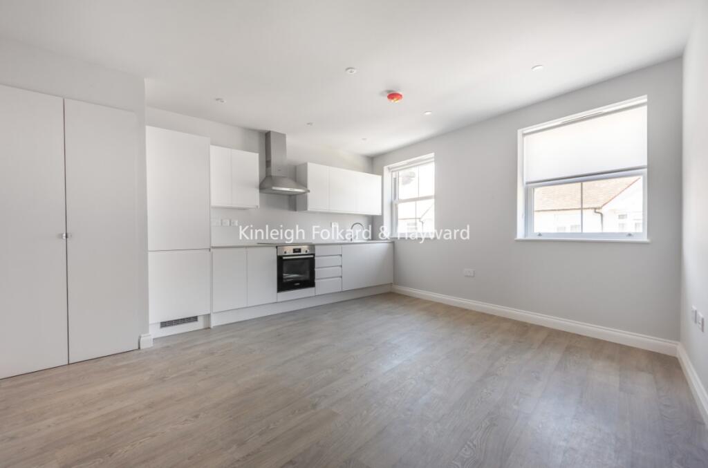 2 bed 1st Floor Flat for rent in Mitcham. From Kinleigh Folkard & Hayward - Sales - Tooting