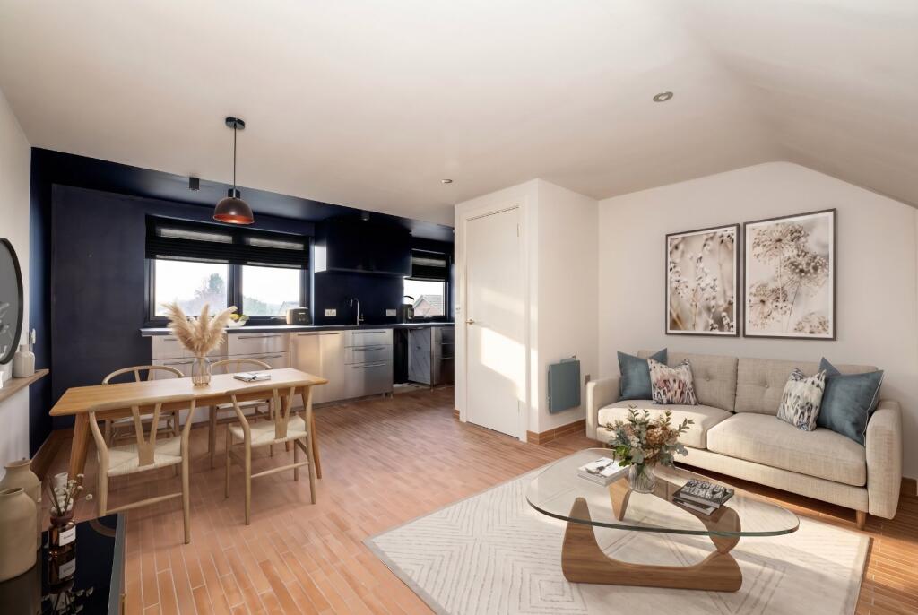 3 bed 1st Floor Flat for rent in Mitcham. From Kinleigh Folkard & Hayward - Sales - Tooting 3 bed 1st Floor Flat for rent in Mitcham. From Kinleigh Folkard & Hayward - Sales - Tooting