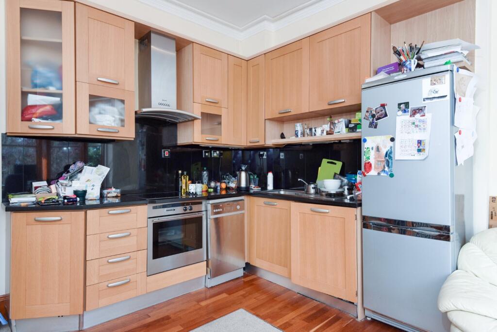 2 bed 1st Floor Flat for rent in London. From Kinleigh Folkard & Hayward - Sales - Highgate 2 bed 1st Floor Flat for rent in London. From Kinleigh Folkard & Hayward - Sales - Highgate