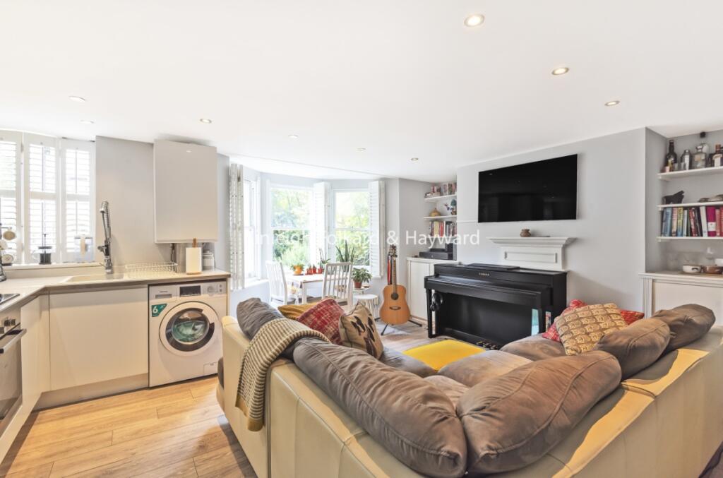 1 bed 1st Floor Flat for rent in Hornsey. From Kinleigh Folkard & Hayward - Sales - Highgate