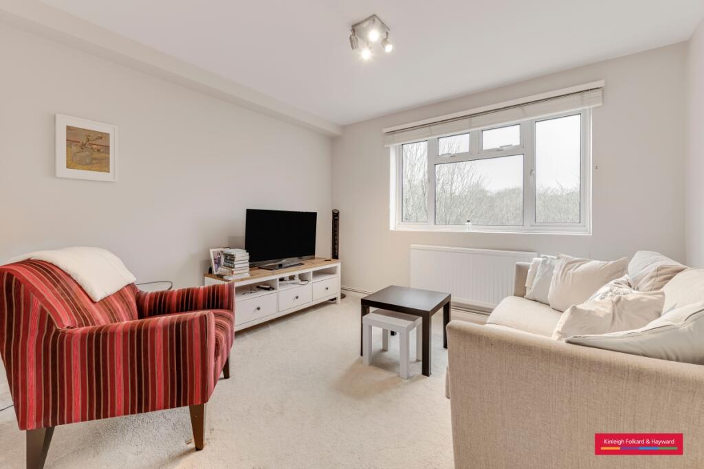 3 bed 1st Floor Flat for rent in Hornsey. From Kinleigh Folkard & Hayward - Sales - Highgate