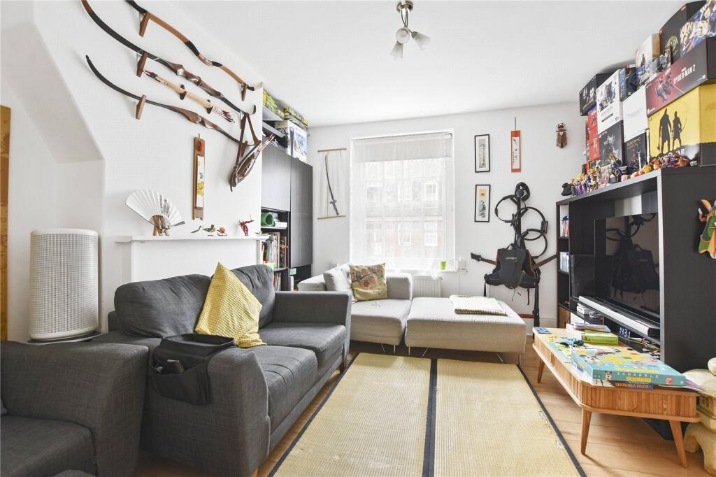 3 bed 1st Floor Flat for rent in London. From Sandfords - Regents Park