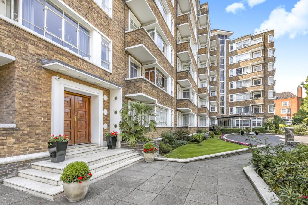 1 bed 1st Floor Flat for rent in London. From Sandfords - Regents Park