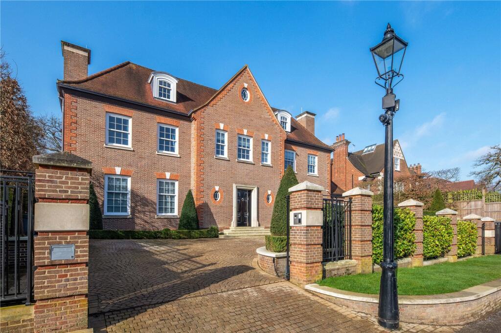 7 bed Detached for rent in London. From Sandfords - Regents Park