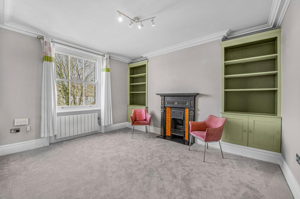 1 bed 1st Floor Flat for rent in London. From Sandfords - Regents Park