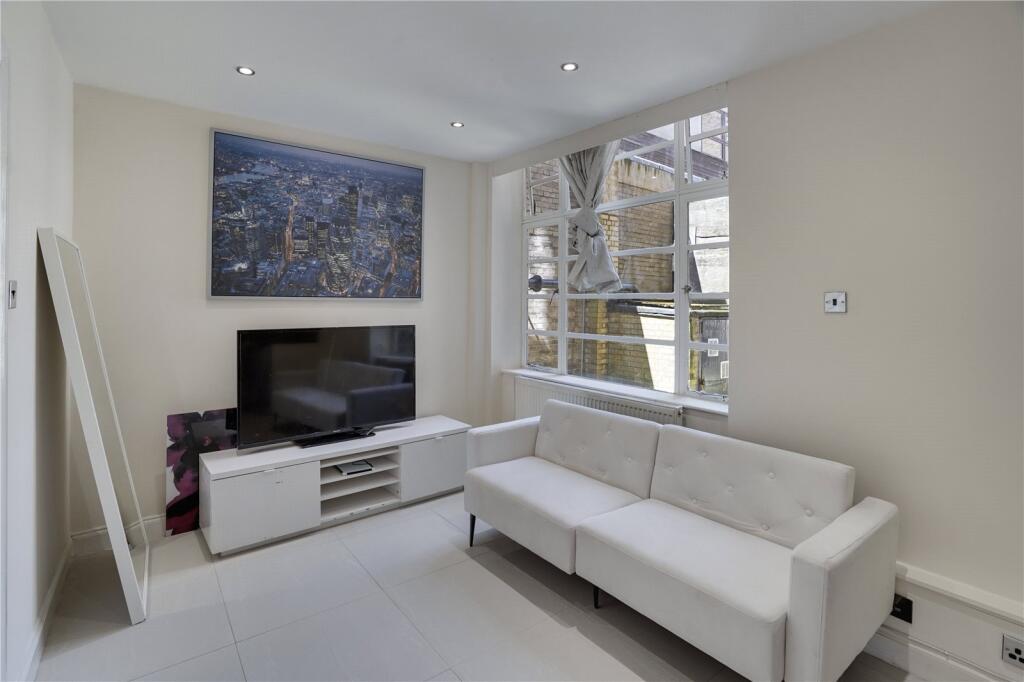1 bed 1st Floor Flat for rent in London. From Sandfords - Regents Park