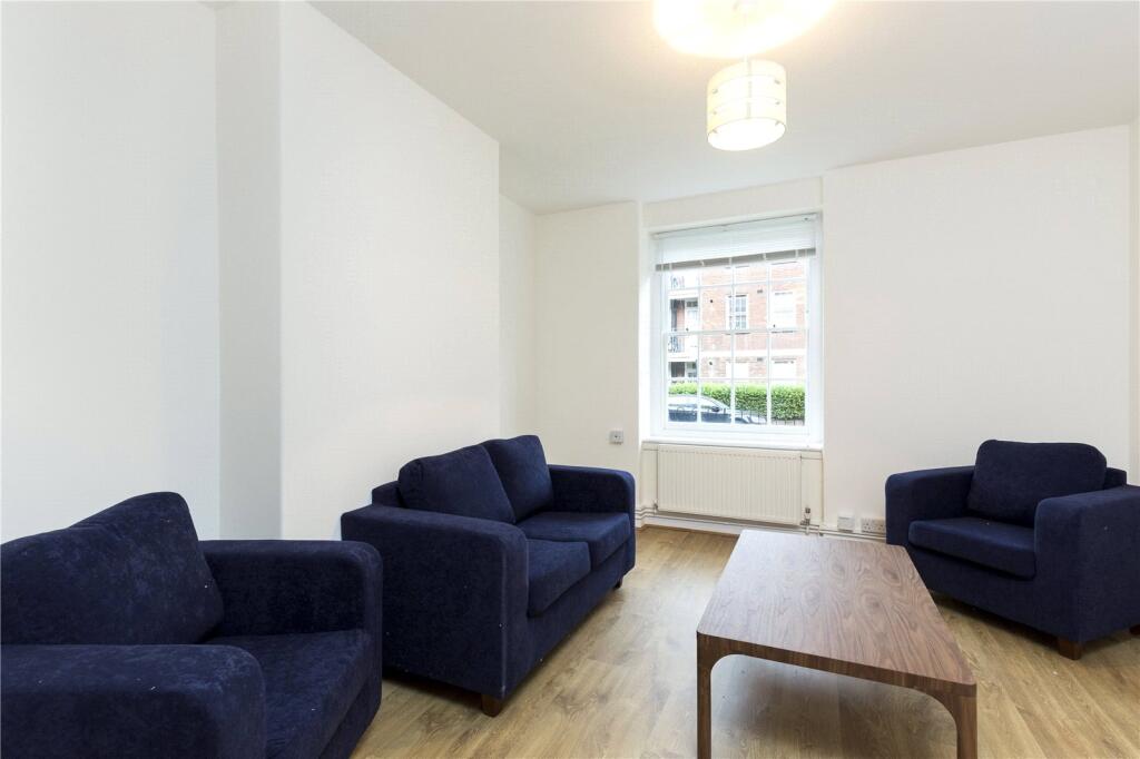 3 bed 1st Floor Flat for rent in Paddington. From Sandfords - Regents Park