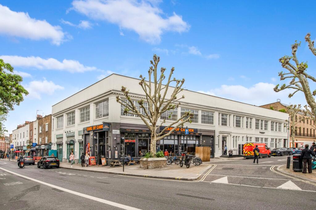 2 bed 1st Floor Flat for rent in London. From Sandfords - Regents Park