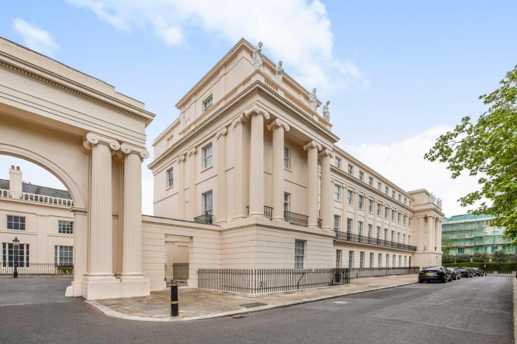 2 bed 1st Floor Flat for rent in London. From Sandfords - Regents Park