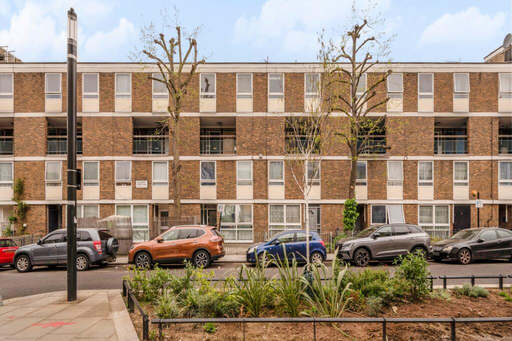 3 bed 1st Floor Flat for rent in London. From Sandfords - Regents Park