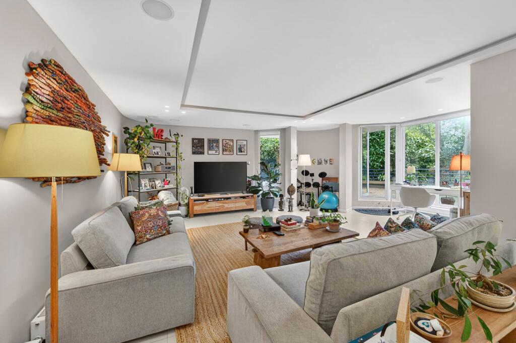 3 bed 1st Floor Flat for rent in London. From Sandfords - Regents Park 3 bed 1st Floor Flat for rent in London. From Sandfords - Regents Park