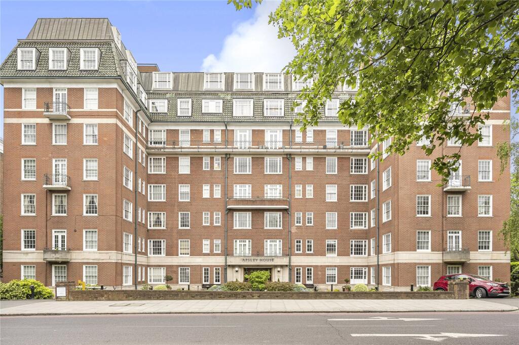 3 bed 1st Floor Flat for rent in London. From Sandfords - Regents Park