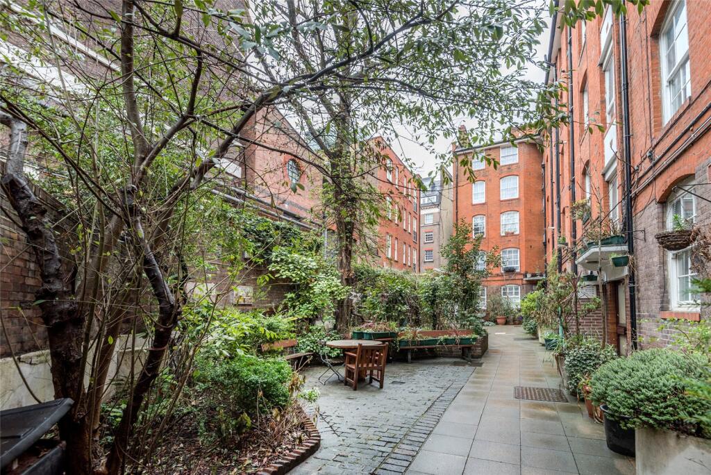 2 bed 1st Floor Flat for rent in Westminster. From Sandfords - Regents Park