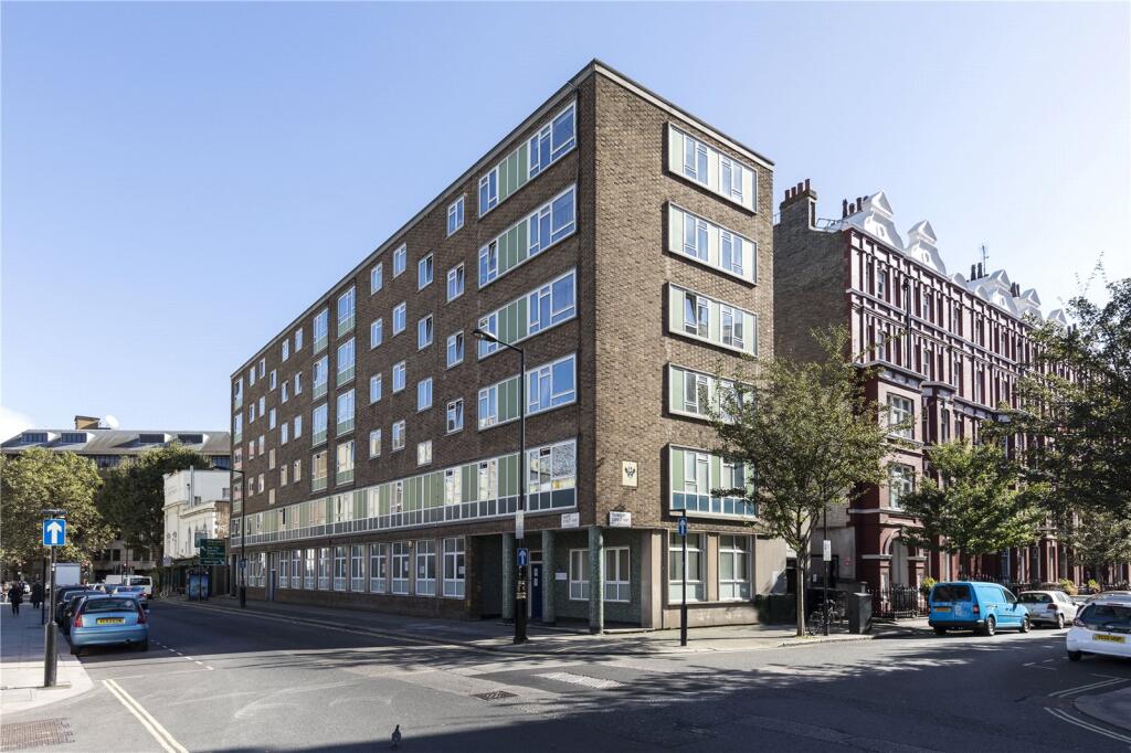 3 bed 1st Floor Flat for rent in Camden Town. From Sandfords - Regents Park