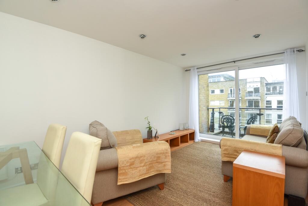 2 bed Flat for rent in Wandsworth. From Kinleigh Folkard & Hayward