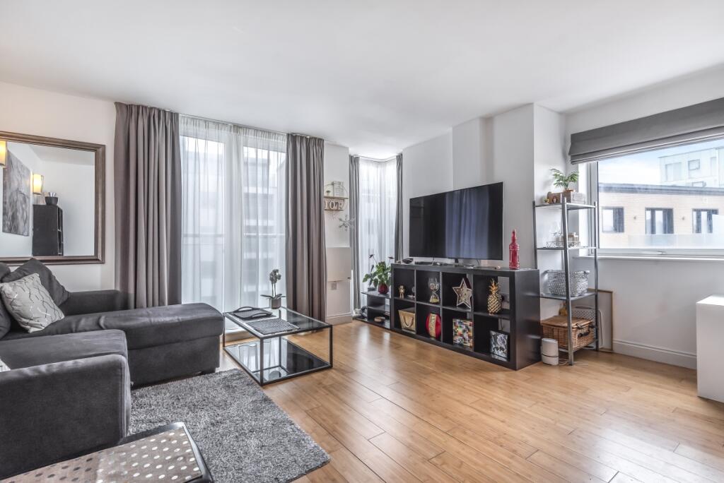 1 bed 1st Floor Flat for rent in Wandsworth. From Kinleigh Folkard & Hayward - Sales - Putney 1 bed 1st Floor Flat for rent in Wandsworth. From Kinleigh Folkard & Hayward - Sales - Putney