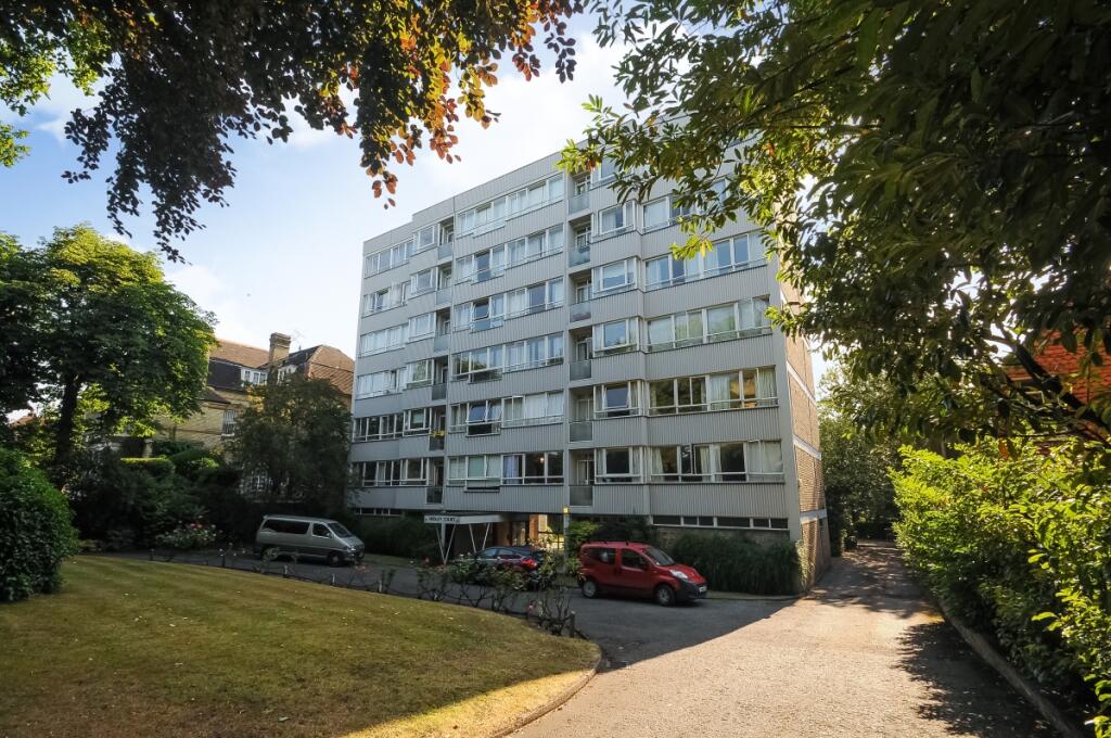 3 bed 1st Floor Flat for rent in Putney. From Kinleigh Folkard & Hayward - Sales - Putney