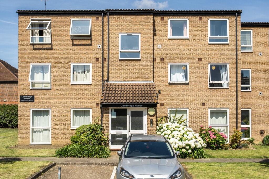2 bed 1st Floor Flat for rent in London. From Kinleigh Folkard & Hayward - Sales - Putney