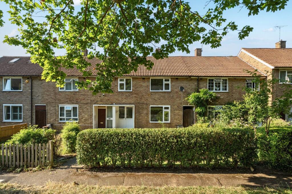 3 bed Mid Terraced House for rent in Putney. From Kinleigh Folkard & Hayward - Sales - Putney 3 bed Mid Terraced House for rent in Putney. From Kinleigh Folkard & Hayward - Sales - Putney