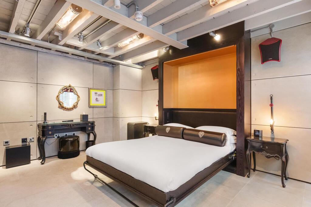 1 bed 1st Floor Flat for rent in London. From Knight Frank - Mayfair 1 bed 1st Floor Flat for rent in London. From Knight Frank - Mayfair