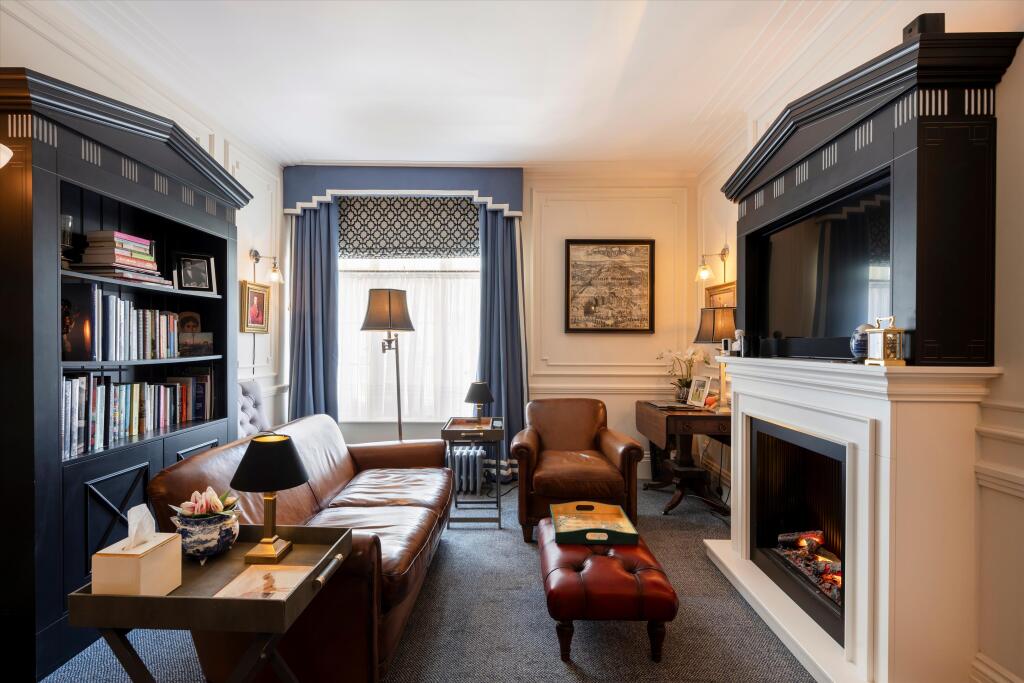 1 bed 1st Floor Flat for rent in London. From Knight Frank - Mayfair 1 bed 1st Floor Flat for rent in London. From Knight Frank - Mayfair