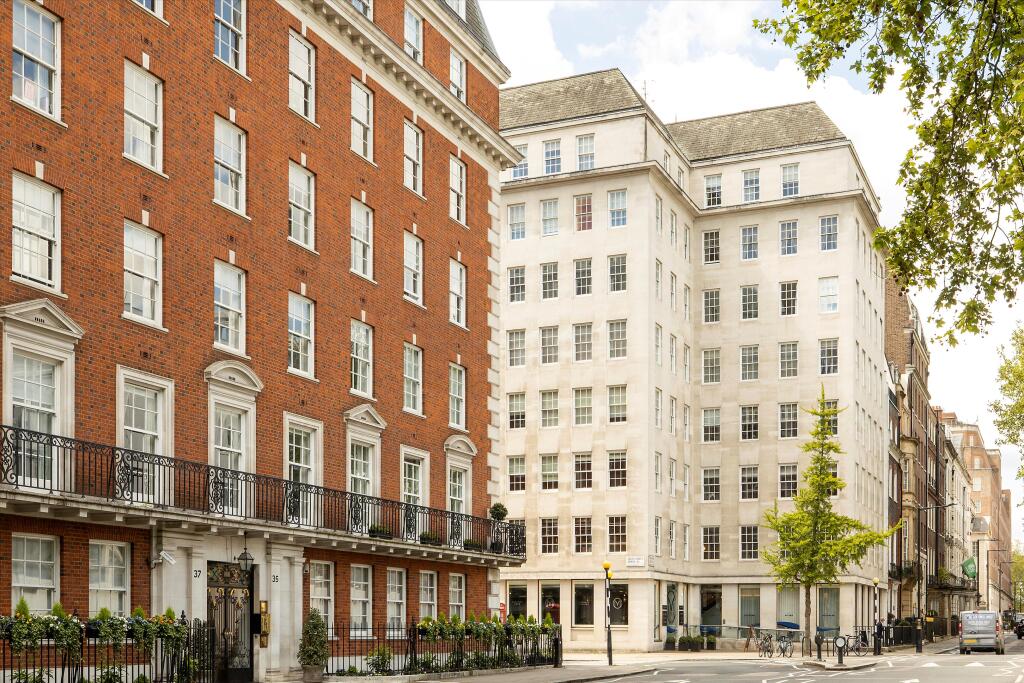 3 bed 1st Floor Flat for rent in Paddington. From Knight Frank - Mayfair