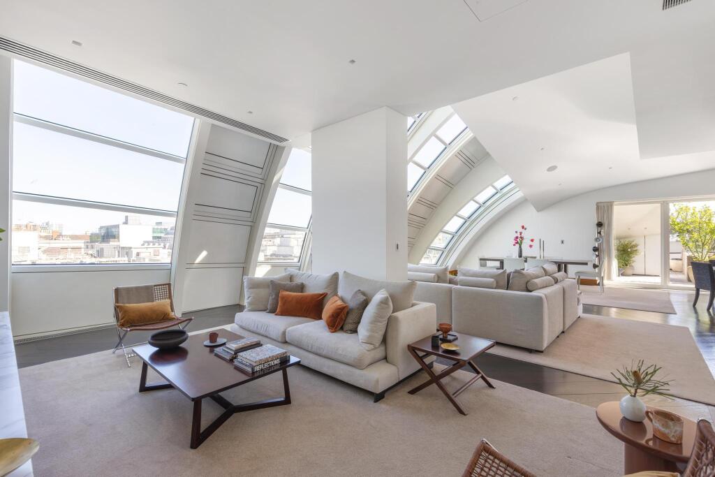 3 bed 1st Floor Flat for rent in Paddington. From Knight Frank - Mayfair
