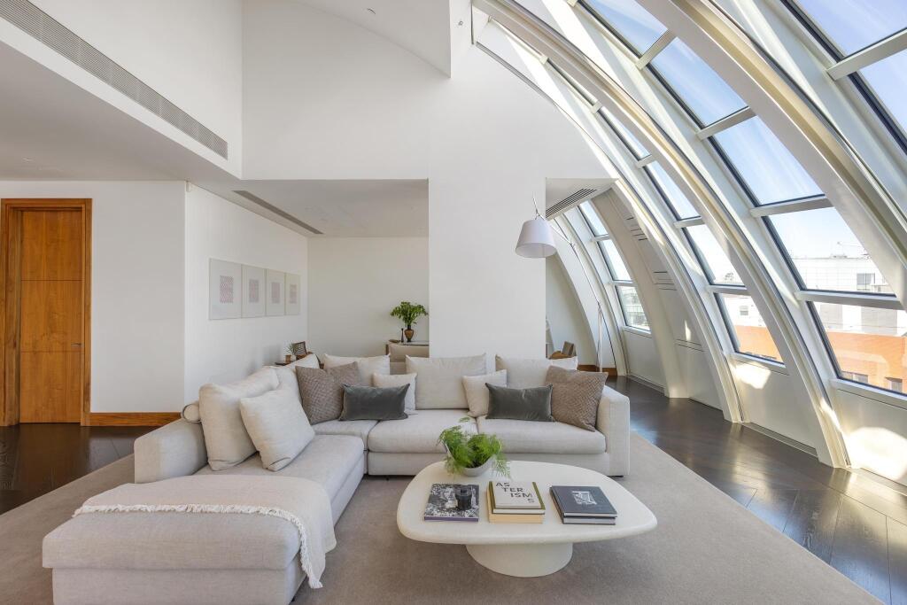 3 bed 1st Floor Flat for rent in Paddington. From Knight Frank - Mayfair 3 bed 1st Floor Flat for rent in Paddington. From Knight Frank - Mayfair