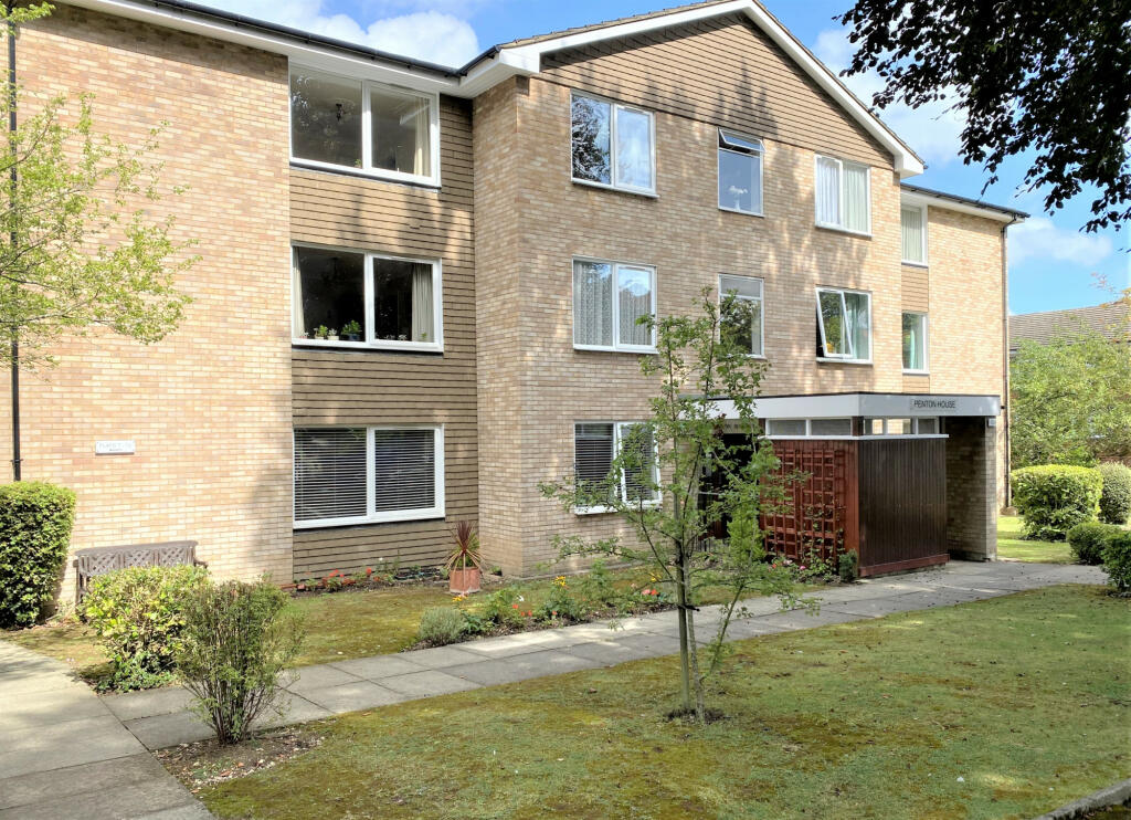 2 bed Flat for rent in Carshalton. From Jackie Quinn Estate Agents