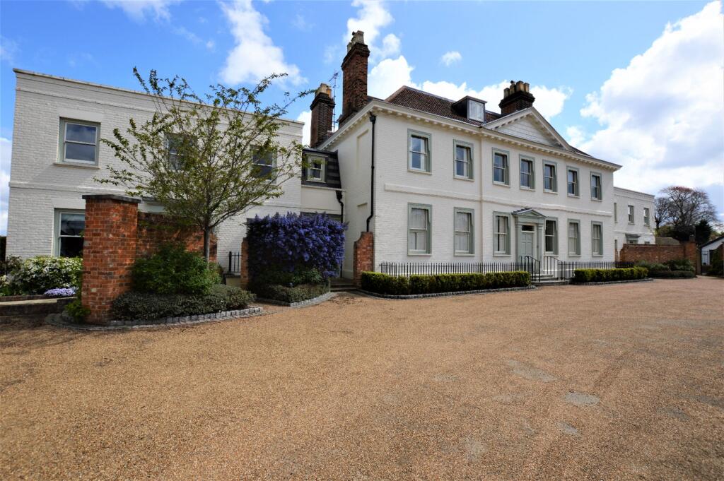 2 bed 1st Floor Flat for rent in Langley Vale. From Jackie Quinn & Co.Ltd
