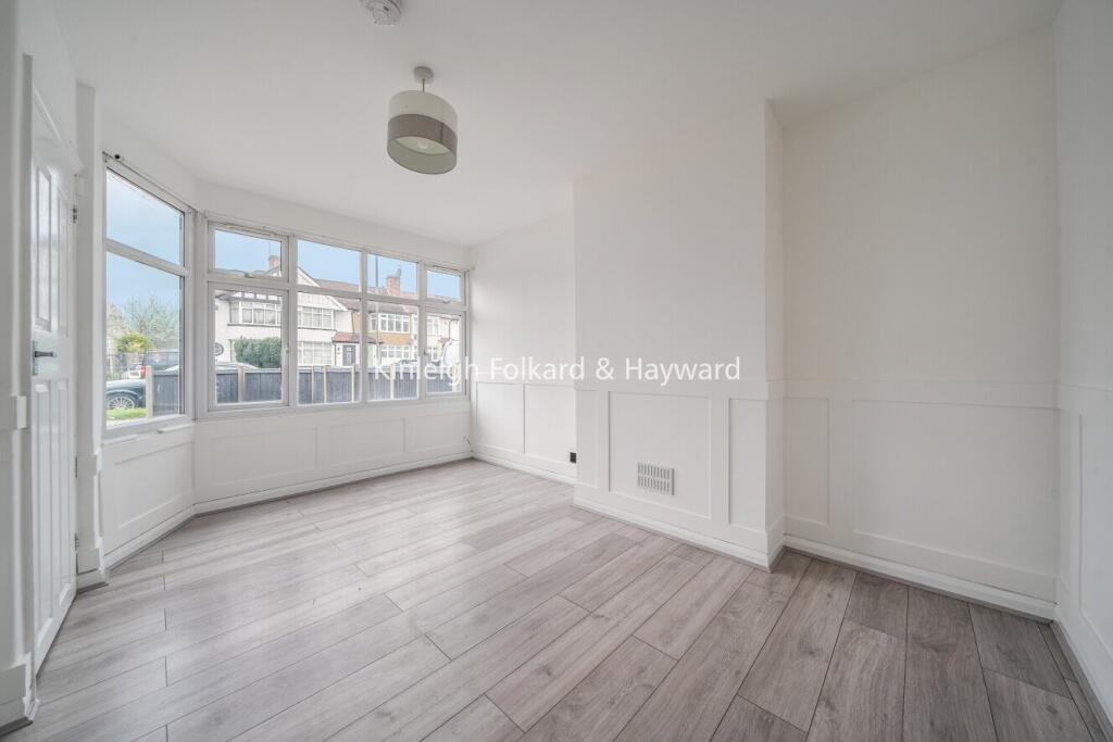 2 bed Mid Terraced House for rent in Sidcup. From Kinleigh Folkard & Hayward - Sales - Bromley