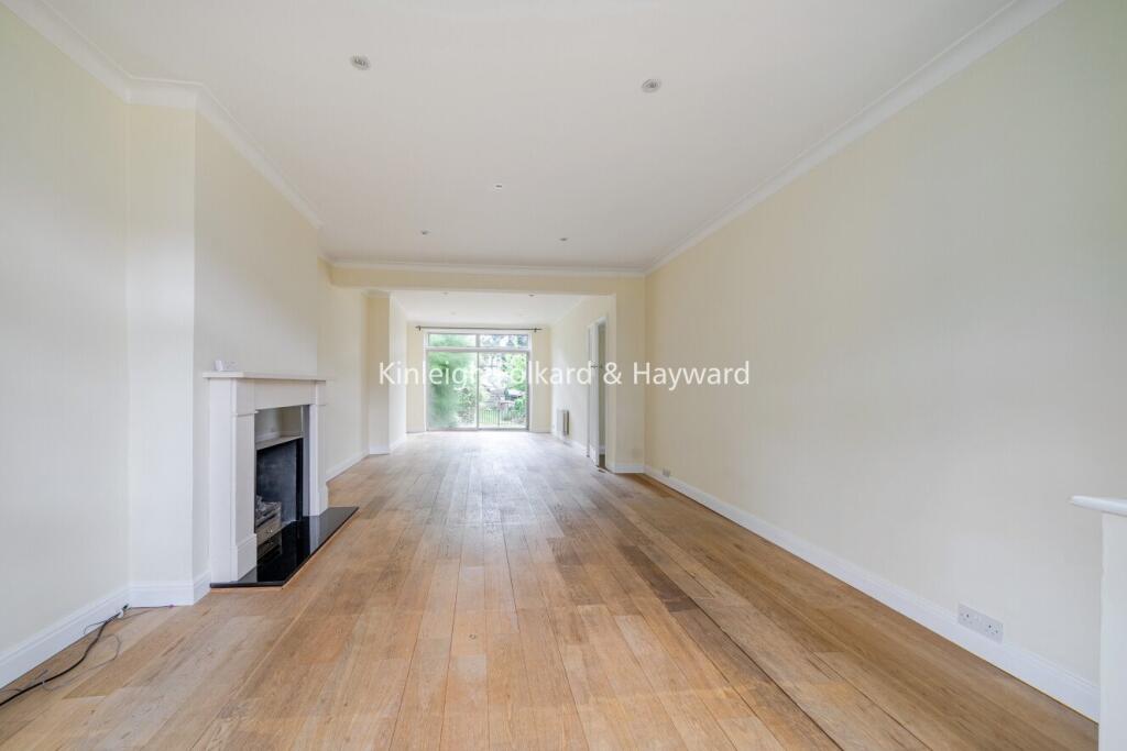 3 bed Detached for rent in Beckenham. From Kinleigh Folkard & Hayward - Sales - Bromley 3 bed Detached for rent in Beckenham. From Kinleigh Folkard & Hayward - Sales - Bromley