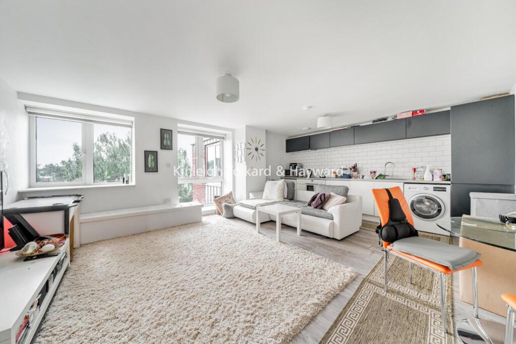1 bed 1st Floor Flat for rent in Beckenham. From Kinleigh Folkard & Hayward - Sales - Bromley 1 bed 1st Floor Flat for rent in Beckenham. From Kinleigh Folkard & Hayward - Sales - Bromley