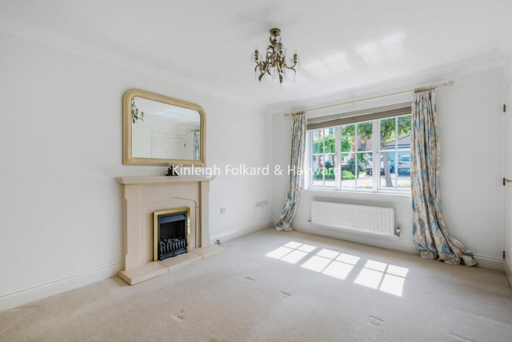 3 bed Detached for rent in Crofton. From Kinleigh Folkard & Hayward - Sales - Bromley 3 bed Detached for rent in Crofton. From Kinleigh Folkard & Hayward - Sales - Bromley