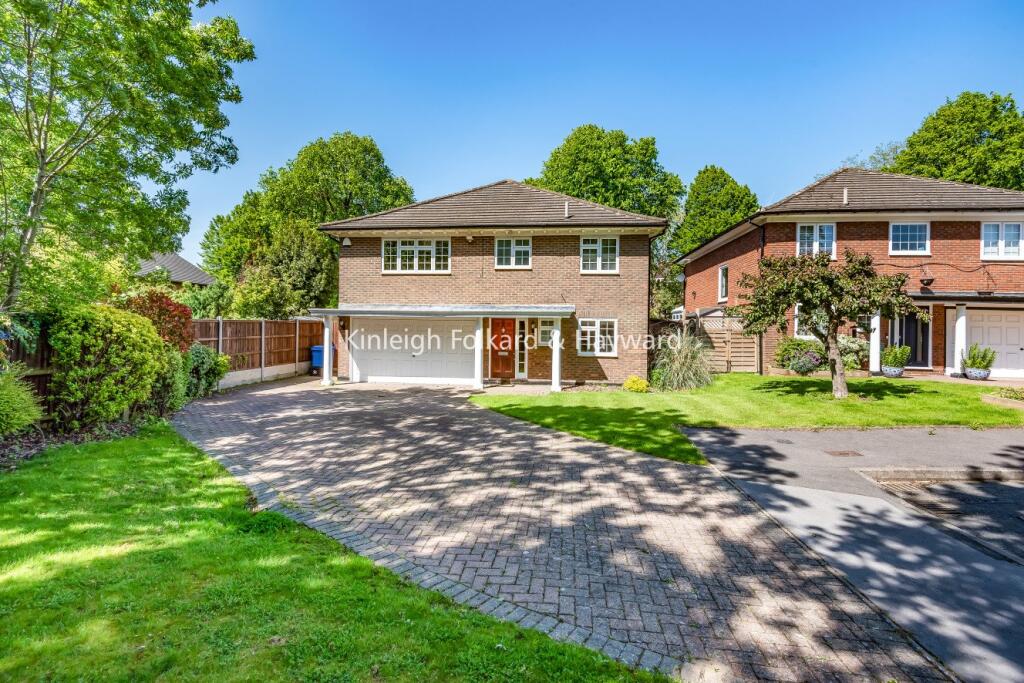 5 bed Detached for rent in Chislehurst. From Kinleigh Folkard & Hayward - Sales - Bromley