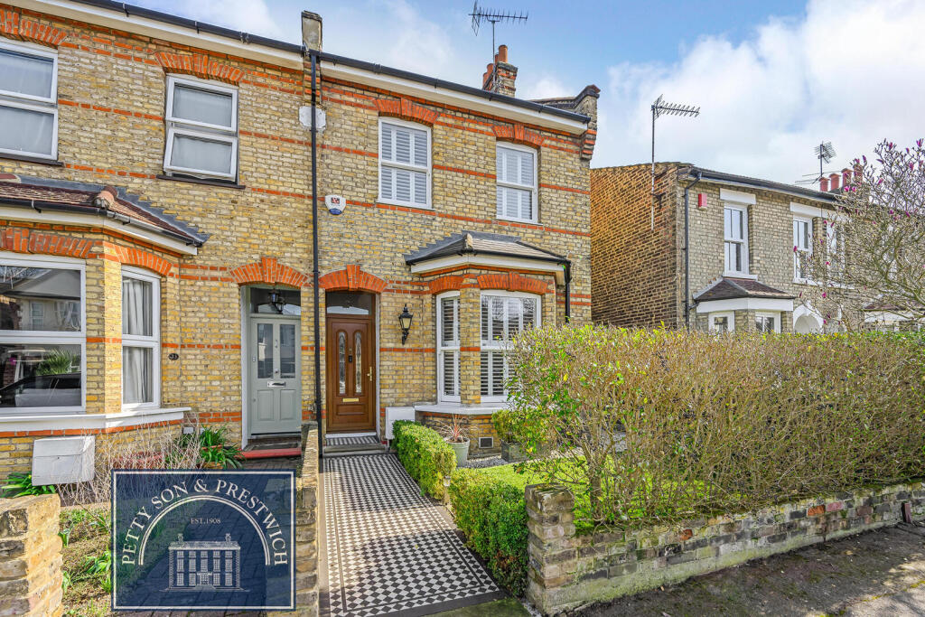 5 bed Mid Terraced House for rent in Wanstead. From Petty Son and Prestwich 5 bed Mid Terraced House for rent in Wanstead. From Petty Son and Prestwich