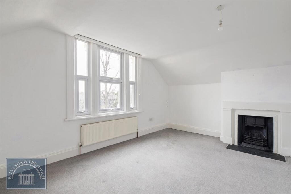 1 bed House Share for rent in Wanstead. From Petty Son and Prestwich