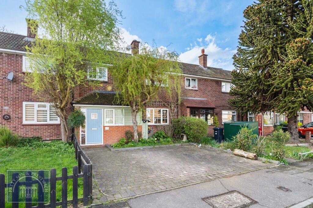 2 bed Mid Terraced House for rent in Wanstead. From Petty Son and Prestwich 2 bed Mid Terraced House for rent in Wanstead. From Petty Son and Prestwich