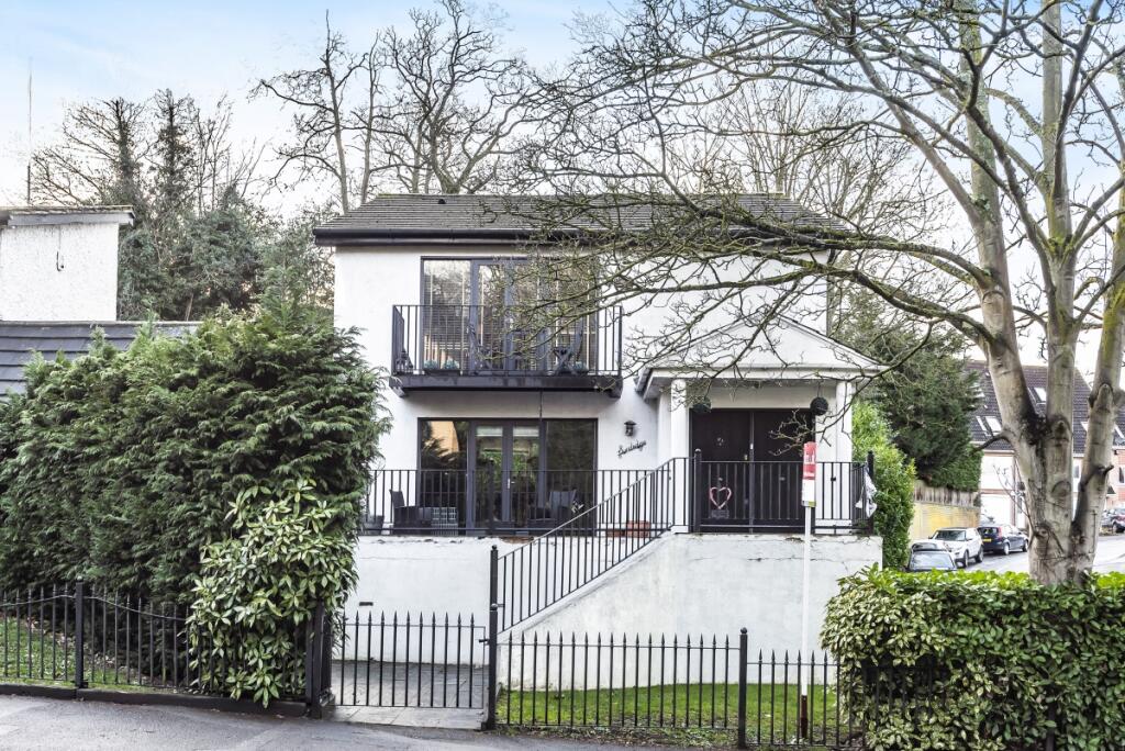 3 bed Detached House for rent in Chislehurst. From Kinleigh Folkard & Hayward