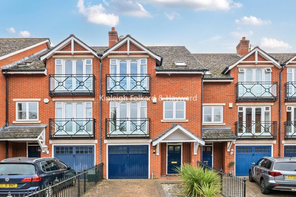 4 bed Detached for rent in Chislehurst. From Kinleigh Folkard & Hayward - Sales - Chislehurst 4 bed Detached for rent in Chislehurst. From Kinleigh Folkard & Hayward - Sales - Chislehurst