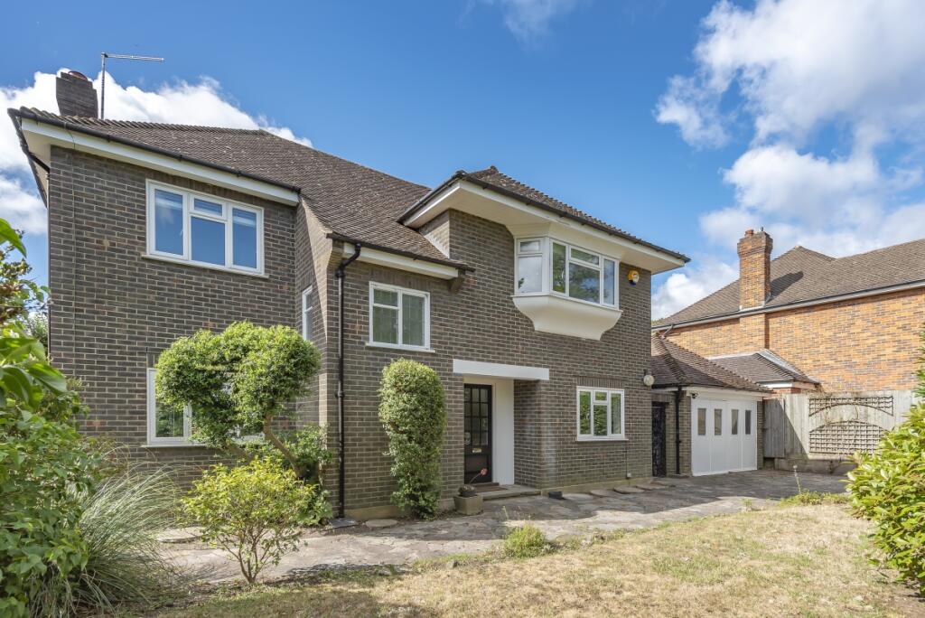 4 bed Detached for rent in Chislehurst. From Kinleigh Folkard & Hayward - Sales - Chislehurst